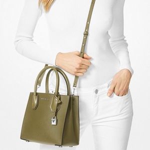 Michael Kors Mercer Medium Saffiano Crossbody bag